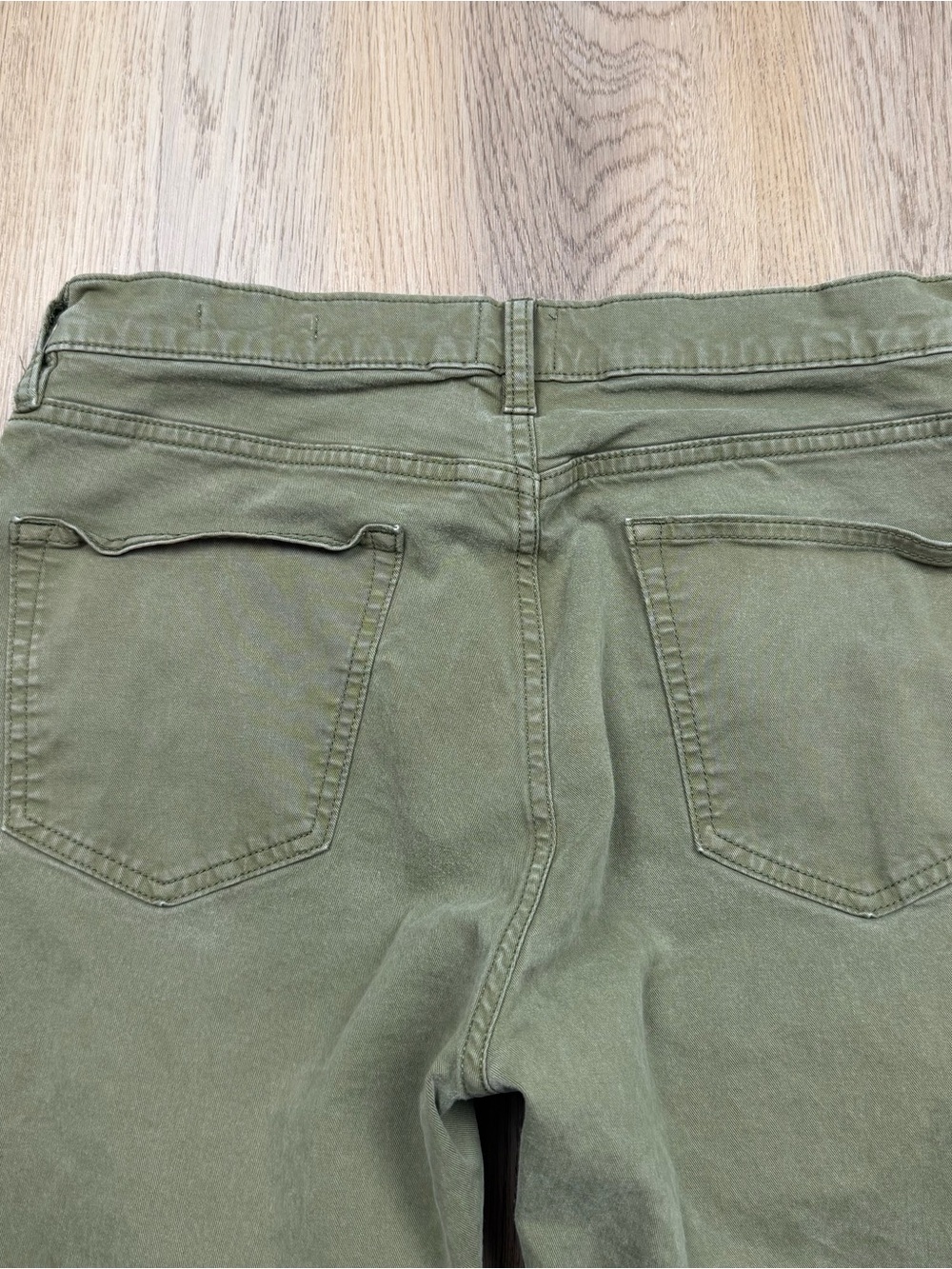 Flint & Tinder Pants Pants Mens size 31x32 Green Chino Classic Straight Fit - Picture 8 of 11